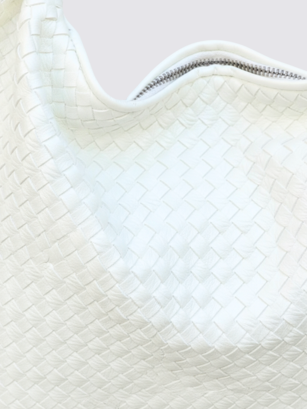 Medium Bogota Bag - White